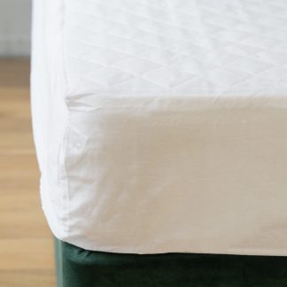 quilted mattress protector