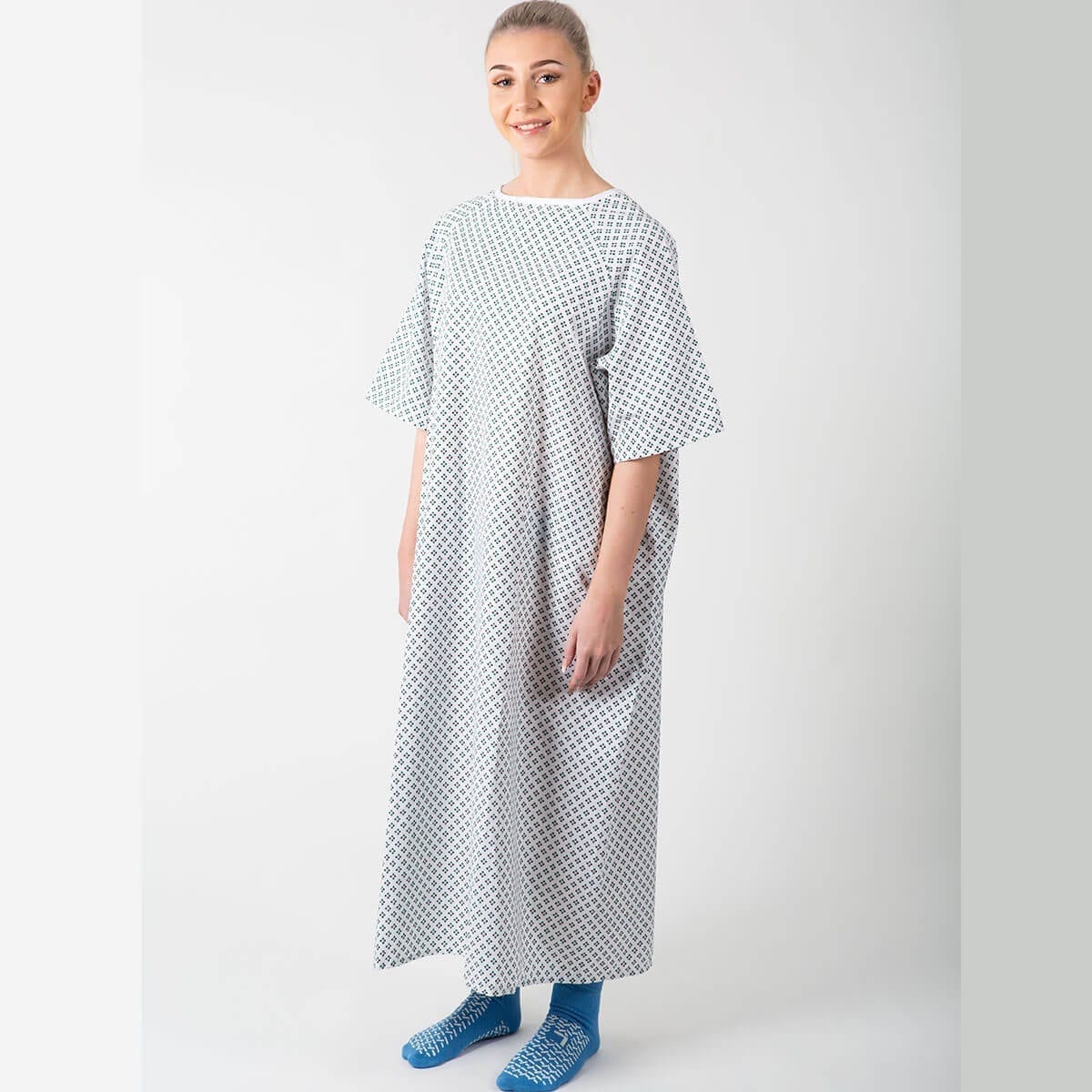 Hospital pullover gown - front view