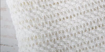 Cotton cot blanket - white