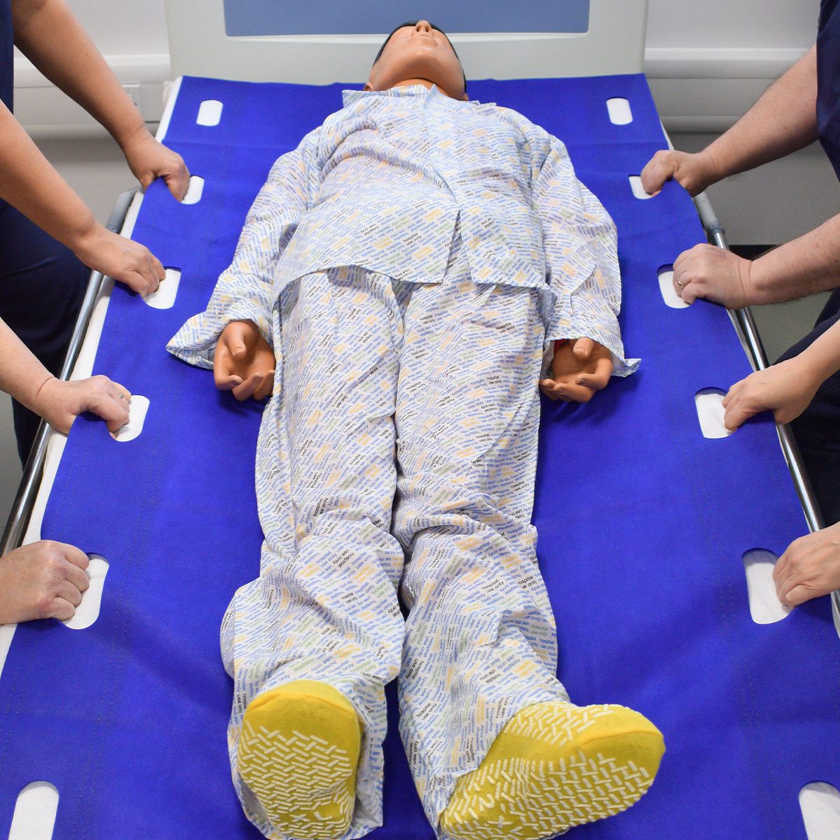 Patient Handling Transfer Sheets 110cm x 194cm - Image 4