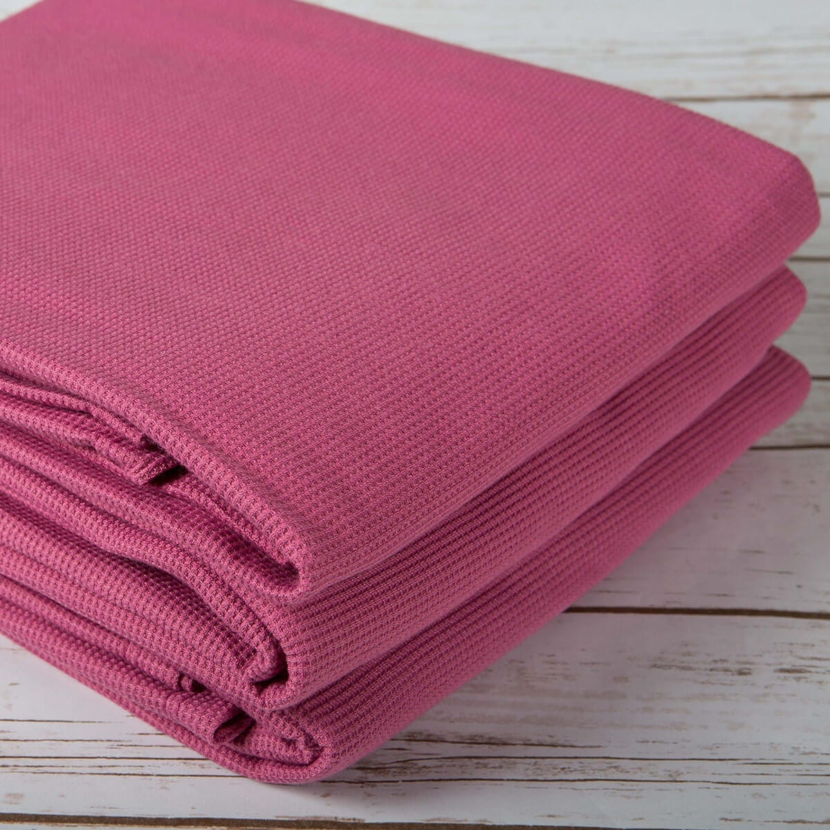 Ambulance blankets in mulberry red
