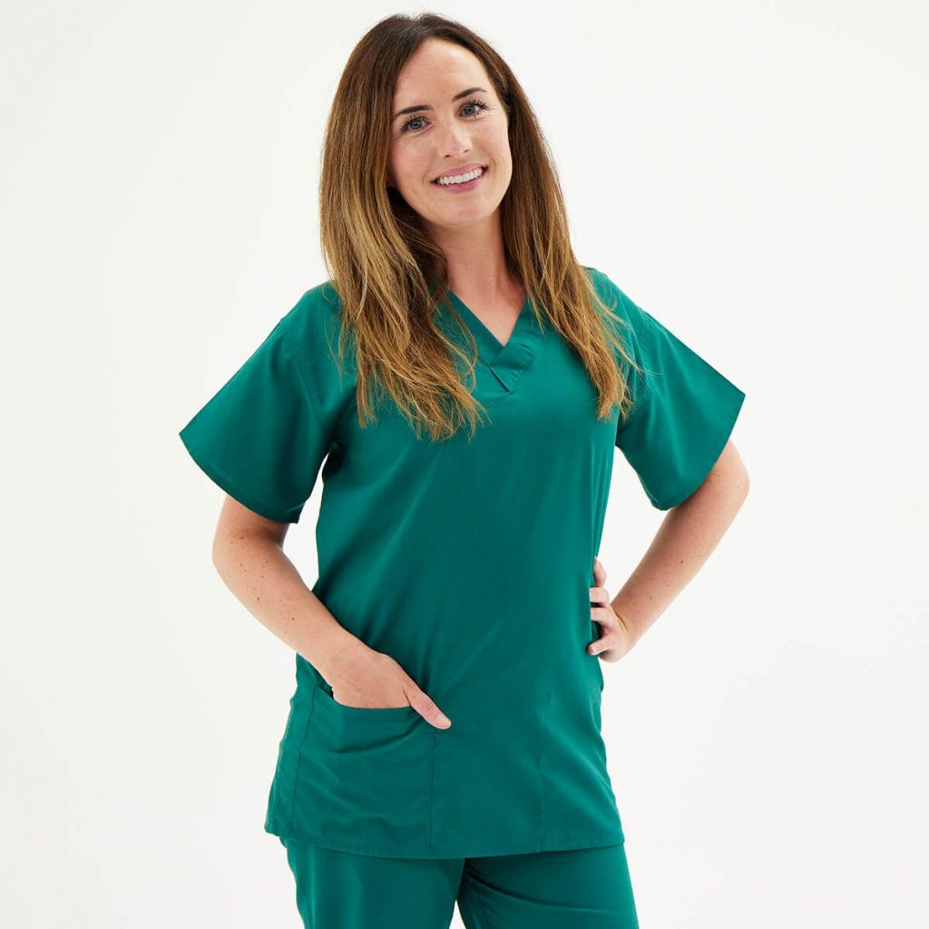 Why do doctors wear dark green scrubs? Interweave Healthcare