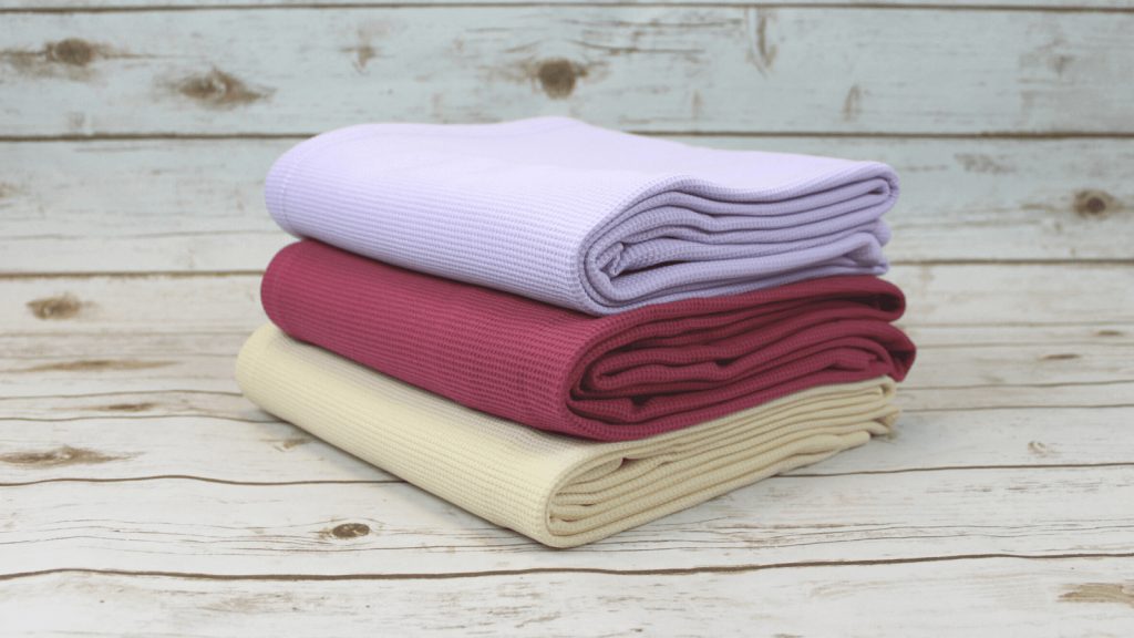 How to Fold a Blanket With Photos Interweave Healthcare