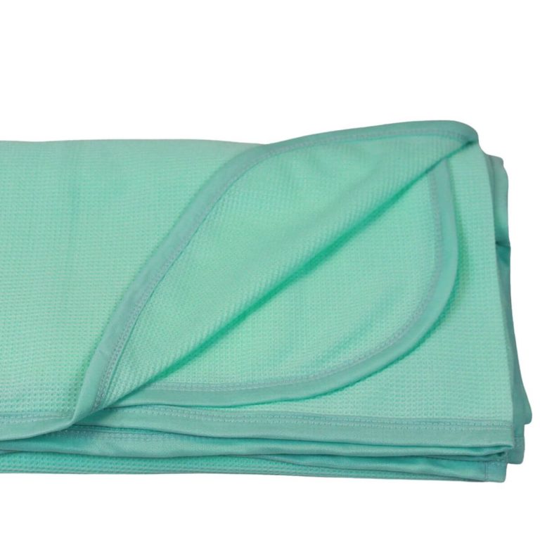 Midweight thermal throw
