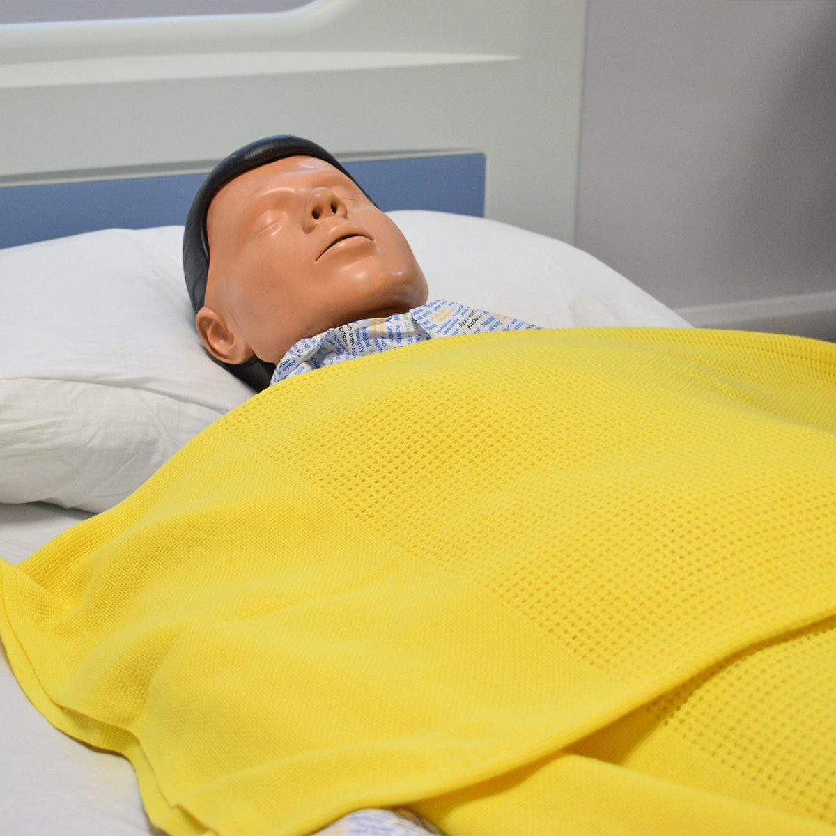 Polyester Cellular Falls Risk Single Bed Blanket - Image 2